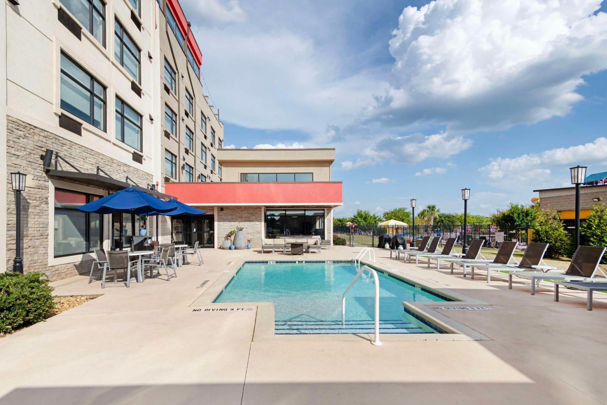 Best Western Plus Executive Residency Rigby'S Water World Hotel Warner Robins Exterior foto